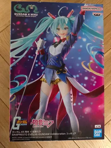 건담 x 하츠네 미쿠 피규어 45주년 기념