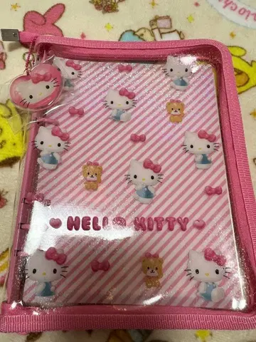 헬로키티 푹신푹신 3D 클리어 바인더 산리오