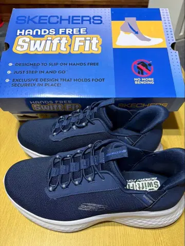 새상품 스케쳐스 핸즈프리 스위프트 핏 26cm