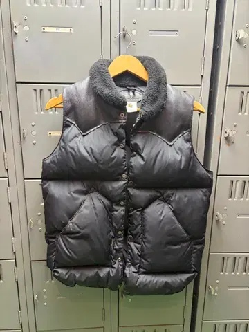 록키 마운틴 퍼 블랙 다운 베스트 38