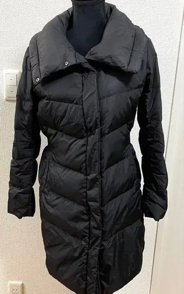 유니클로 다운 코트 여배우 옷깃 볼륨 칼라 롱 블랙 M