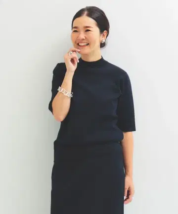 BEAMS 심플 모크넥 니트. M 네이비