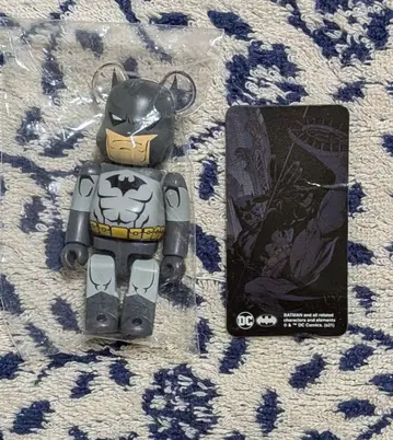 [ 시리즈 43 배트맨 해시 ] 베어브릭 내부 가방 미개봉, 카드 포함