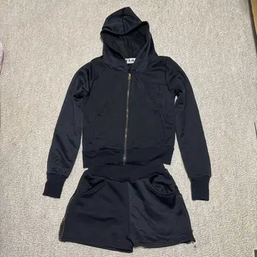 d.i.a 셋업 해골 스컬 후드티 숏팬츠 헤이세이 갸루