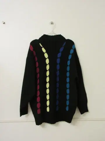 Peco Club 컬러풀 라인 터틀넥 스웨터