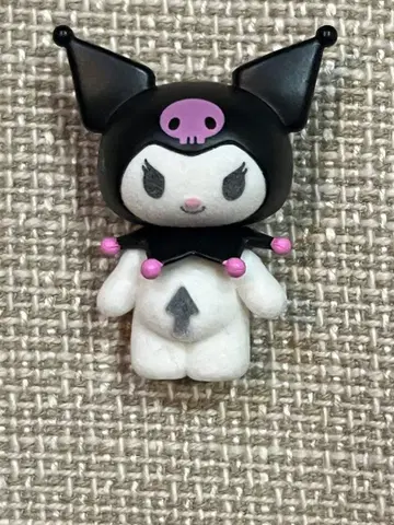 하자품! 쿠로미 가챠가챠 피규어