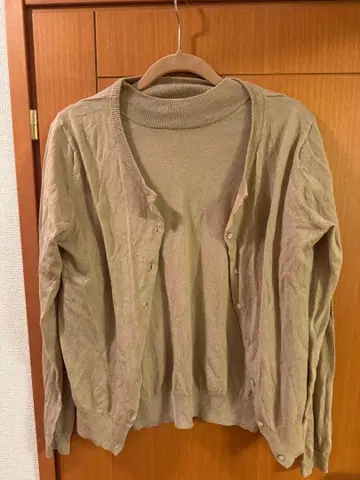 베이지 가디건 하이넥 상의 세트