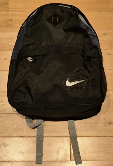 NIKE 나이키 90's 백팩 SWOOSH 자수 로고 블랙/네이비