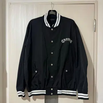 [ 새상품급 ] [ 완판템 ] CRONOS 스타디움 점퍼 M 사이즈