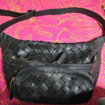 주케로 블랙 가죽 숄더백