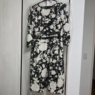 스트로베리 필드 원피스