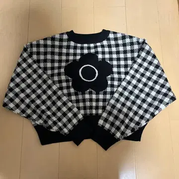 PUBLUX x MARY QUANT 데이지 자카드 니트