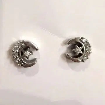 로리 로드킨 크레센트 문 귀걸이 초승달