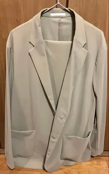 2025 상하의 세트 UNIQLO 감동 자켓+감동 팬츠