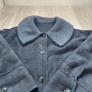 그레이 보아 옷깃 무스탕 코트