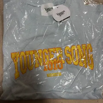 새상품 Younger Song 칼리지 T셔츠 M 라이트 블루