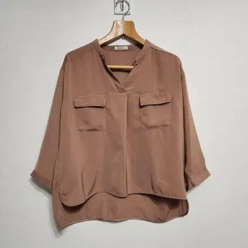 Te chichi 베이지 드레이프감 블라우스 7부 소매 M