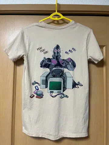 죠죠의 기묘한 모험 울트라 바이올런스 아툼신 T셔츠