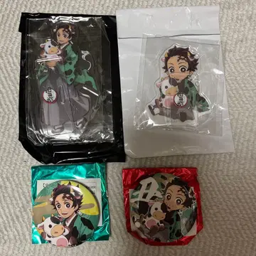 귀멸의 칼날 소띠 미니캐릭터 아크릴 스탠드 캔 배지 카마도 탄지로