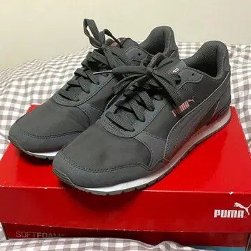 미사용 PUMA 24.5cm 스니커즈 그레이 핑크