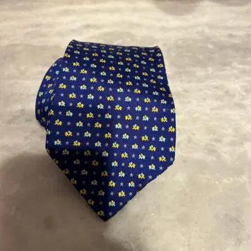 살바토레 페라가모 넥타이 네이비