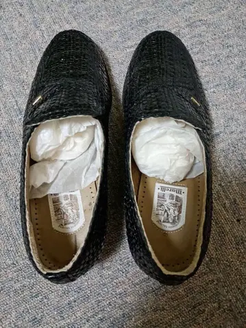 새상품급 madras 리미티드 인트레차트 로퍼 가죽 신발 25cm