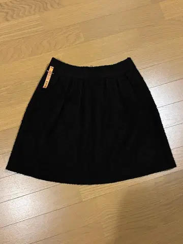 Laguna Moon 러그나문 스커트 블랙