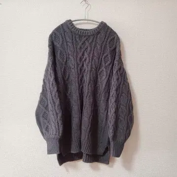 [ 새상품 미사용 ] 블루그린 그레이 케이블 니트 스웨터 긴팔 택 포함