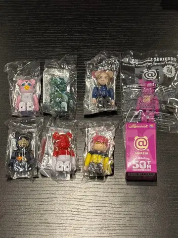 베어브릭 피규어 8개 세트