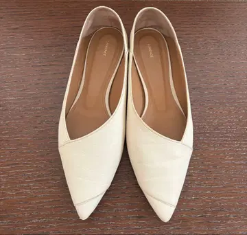 LAURENCE 란스 TOWN 플랫슈즈 36 ESTNATION