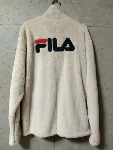 BTS FILA 휠라 클레마 보아 플리스 라이트 베이지