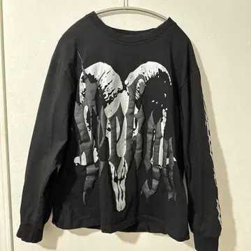 선착순 Yeekyo GOAT Long sleeve