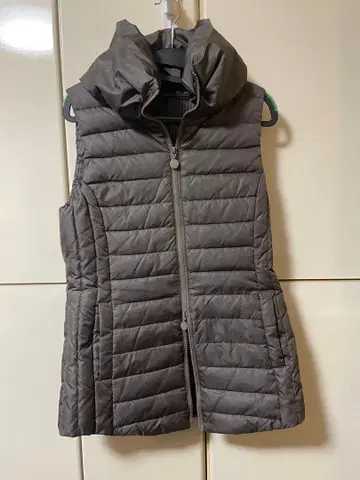 스타일 라비의 다운 베스트