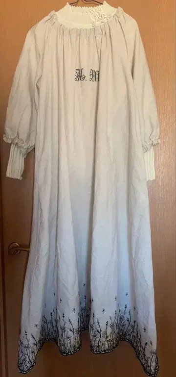 mifumi x MARCHE'DESOEUR 콜라보 자수 yui 원피스