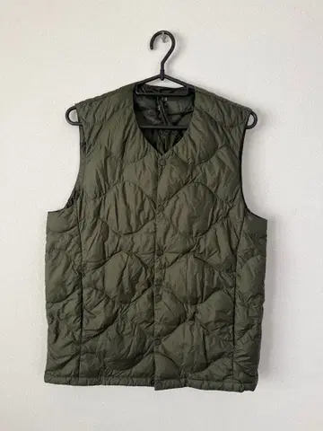 울트라 라이트 다운 베스트 S