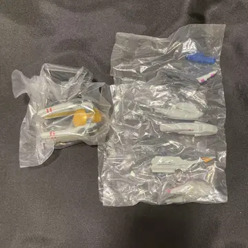 우주선 피규어와 미니 피규어 세트