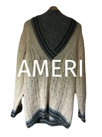 아메리 V넥 니트 스웨터 크림 x 그레이