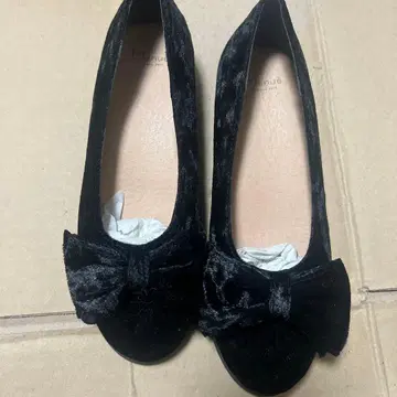 블랙 벨벳 리본 플랫슈즈