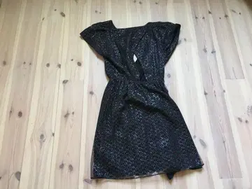 라메 믹스 블랙 무릎 기장 원피스