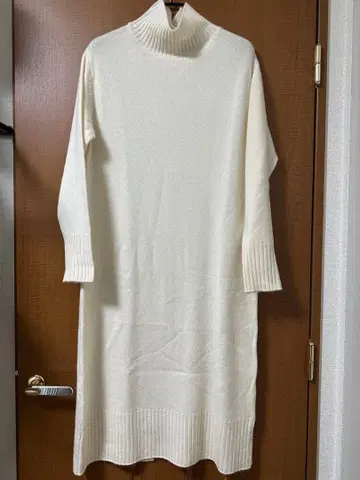 프레이 아이디 아이보리 터틀넥 니트 원피스 원사이즈