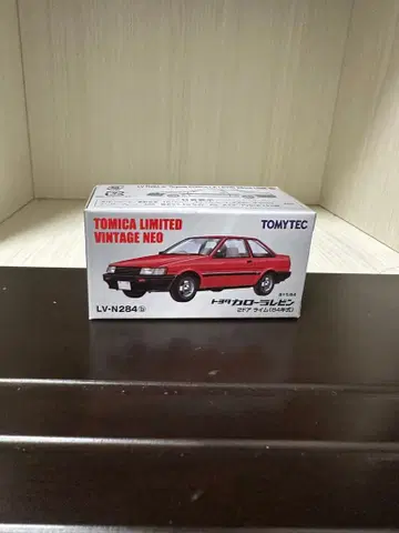 토미카 도요타 카롤라 레빈 AE86 LV-N284