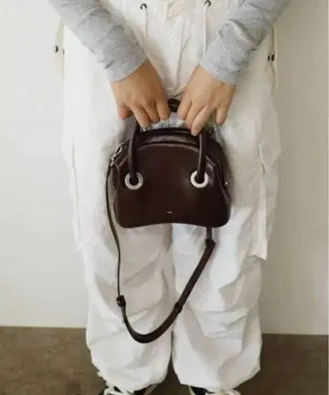 OSOI 서클 미니 다크 브라운 핸드백 (수납 봉투 없음)