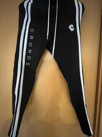 CRONOS 블랙 조거 팬츠 M 사이즈