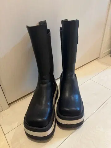 통굽 블랙 롱 부츠