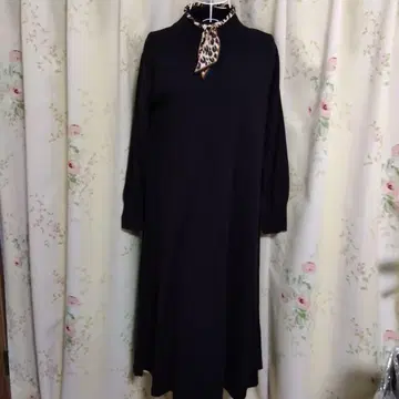 가격 인하했습니다. 스튜디오 클립 블랙 니트 롱 원피스