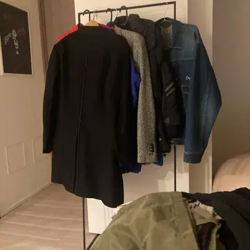 테일러드 자켓 블랙 빨간색 옷깃