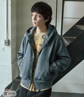 저널 스탠다드 짧은 기장 지퍼 후드티