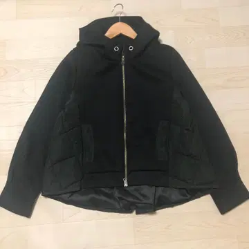 스콧 클럽 페넬 다운 자켓 블랙 거의 미사용