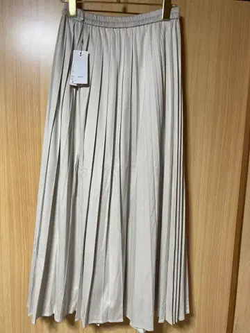 그레디 브릴리언트 Auie F 스웨이드 플리츠 롱 스커트 택 포함