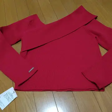 one after another NICE CLAUP 오프숄더